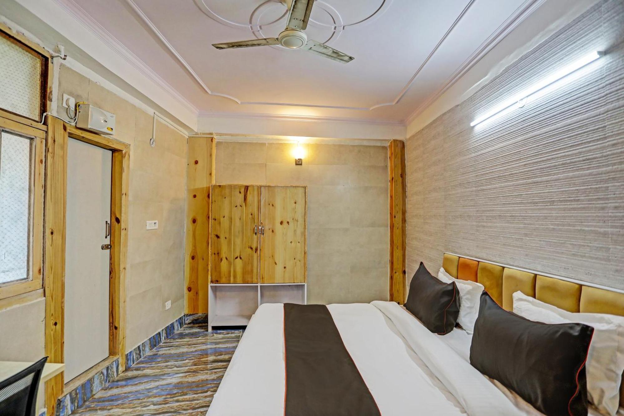 Super Umen Hotel Nearest Sector 66 Noida Exterior photo