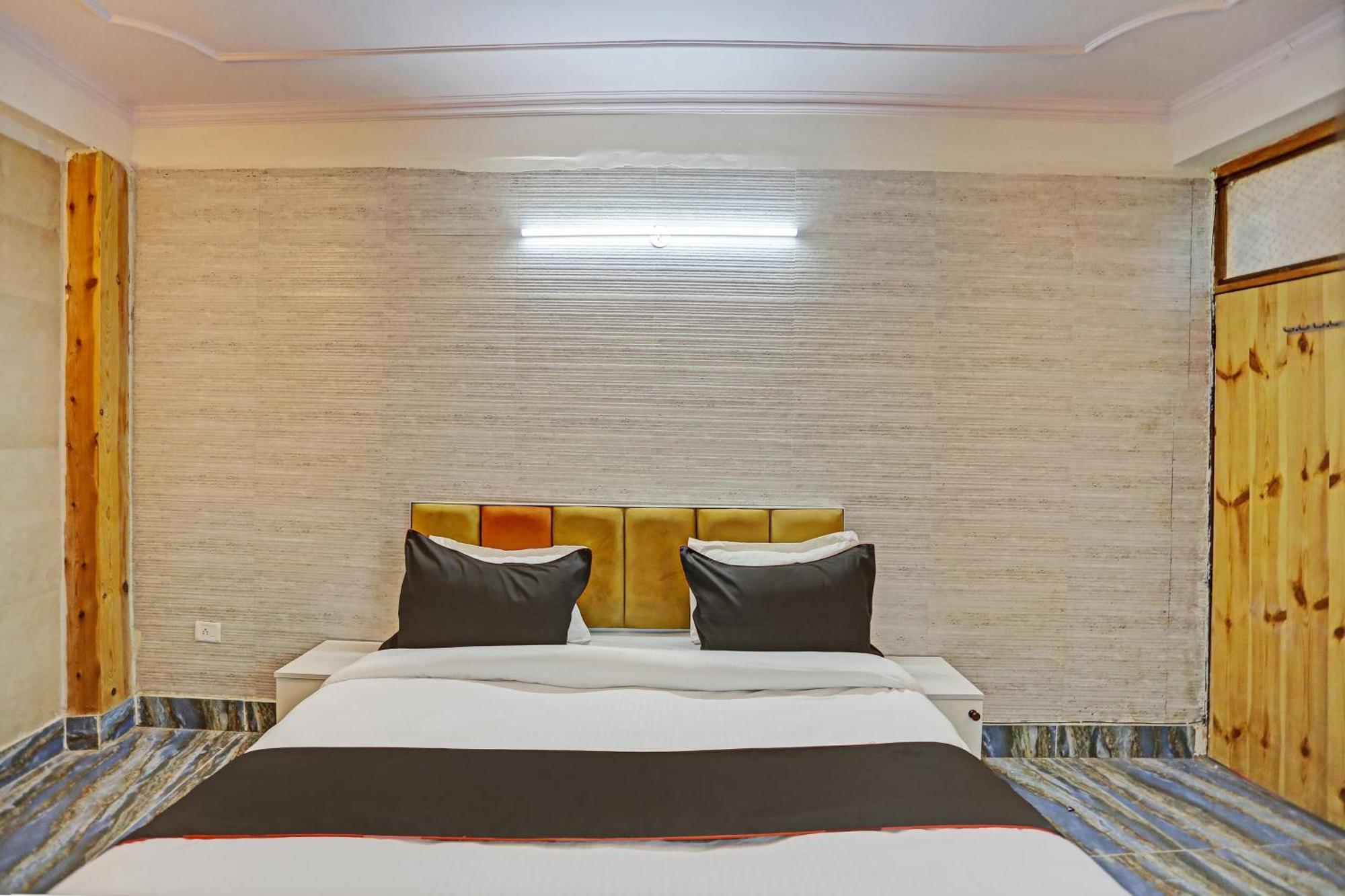 Super Umen Hotel Nearest Sector 66 Noida Exterior photo
